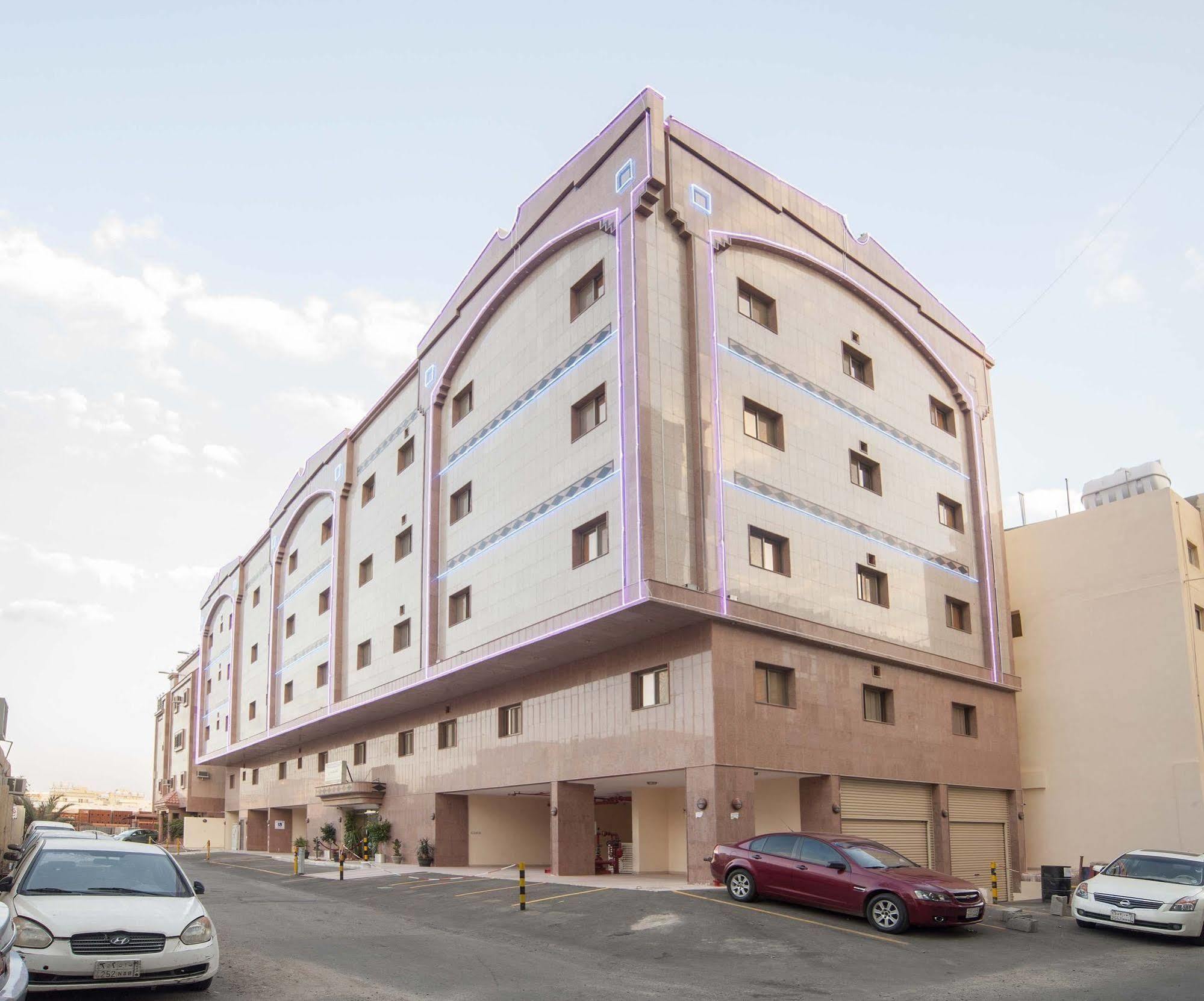 Al Ezzah Palace Hotel Suites Jidá Exterior foto