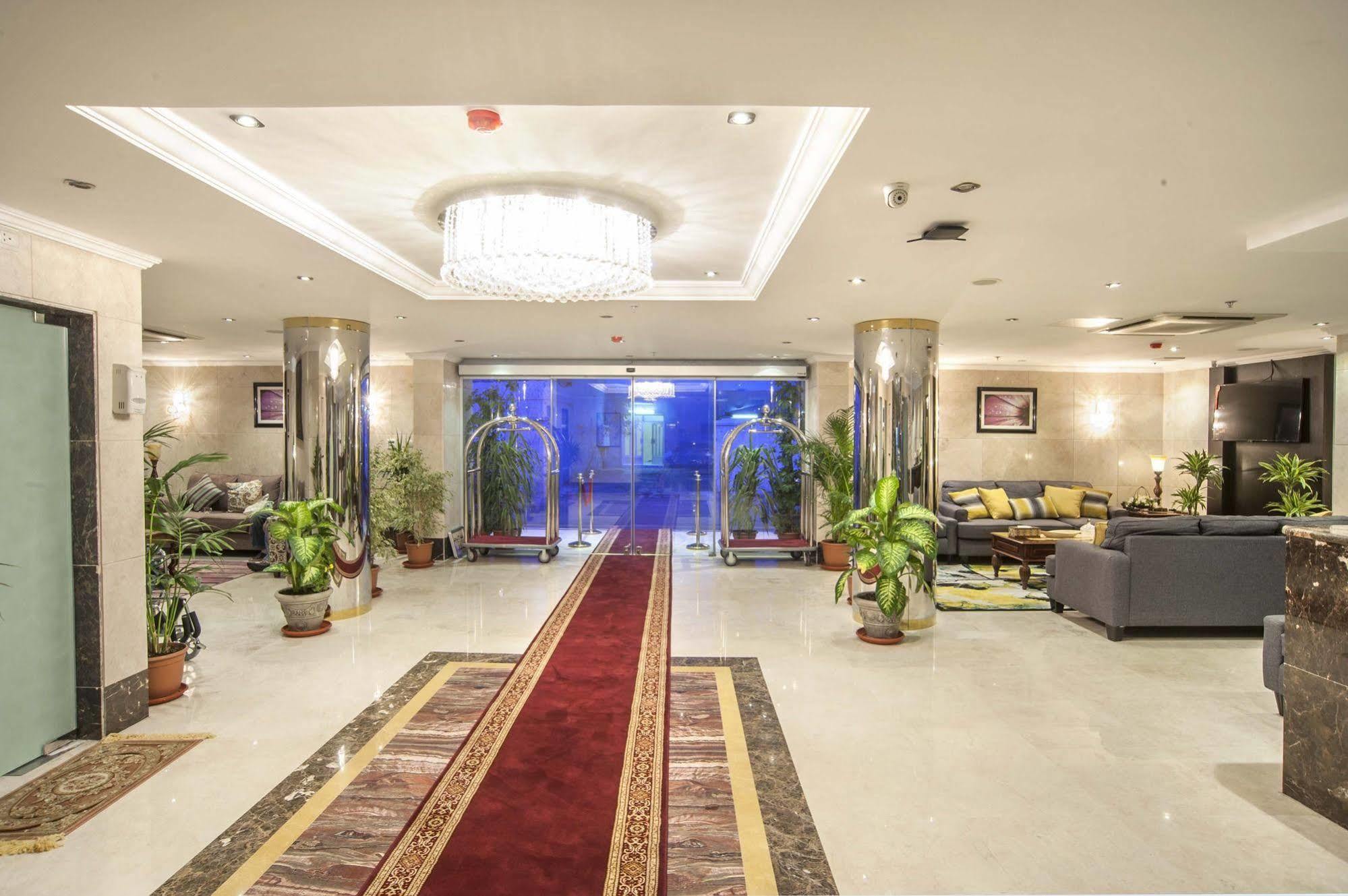 Al Ezzah Palace Hotel Suites Jidá Exterior foto